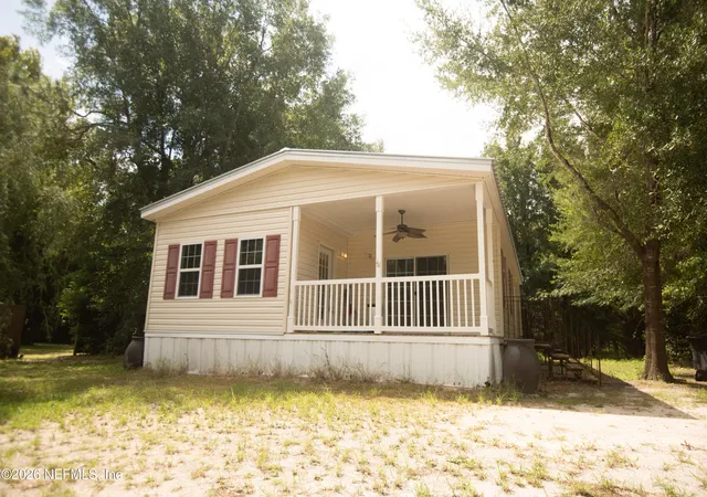Photo 3 of Sale Pending at 123 Folklore Dr, Satsuma, FL 32189 | MLS# 2162456 | Listing updated on 2026-09-01