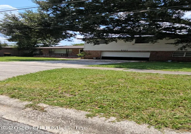 Photo 3 of Single family home for sale at 8264 Caravelle Dr, Jacksonville, FL 32244 | MLS# 2162213 | Listing updated on 2026-09-09