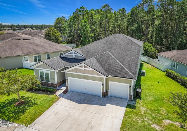 Photo 3 of Single family home for sale at 676 Charter Oaks Blvd, Orange Park, FL 32065 | MLS# 2162524 | Listing updated on 2026-08-30