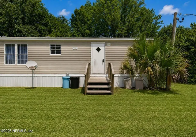 Photo 1 of Manufactured home for sale at 266 Ash St, Hawthorne, FL 32640 | MLS# 2162370 | Listing updated on 2026-08-28
