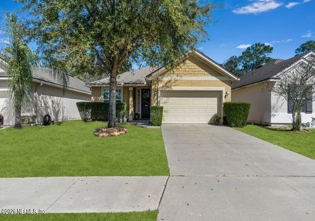 Photo 1 of Single family home for sale at 11768 Lake Bend Cir, Jacksonville, FL 32218 | MLS# 2162278 | Listing updated on 2026-08-28