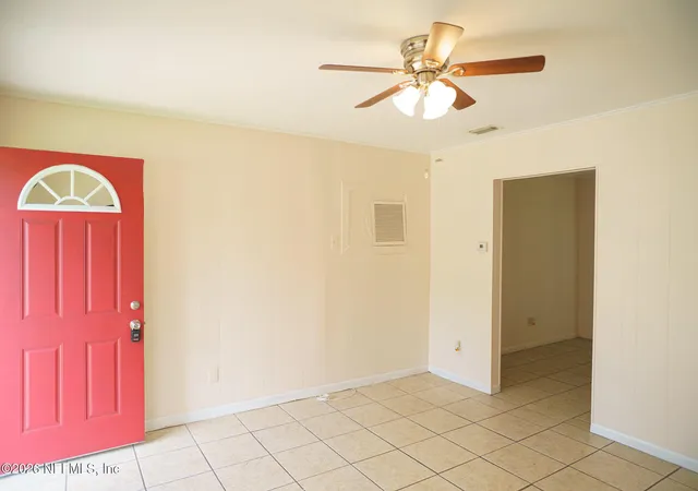Photo 3 of Single family home for sale at 3024 Dalehurst Dr W, Jacksonville, FL 32277 | MLS# 2162305 | Listing updated on 2026-08-28