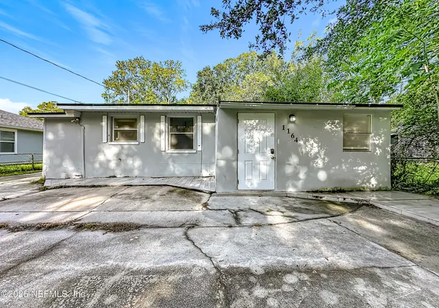 Photo 2 of Single family home for sale at 1164 Pangola Dr, Jacksonville, FL 32205 | MLS# 2162669 | Listing updated on 2026-09-04
