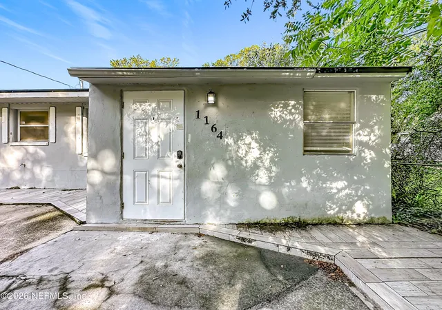 Photo 3 of Single family home for sale at 1164 Pangola Dr, Jacksonville, FL 32205 | MLS# 2162669 | Listing updated on 2026-09-04