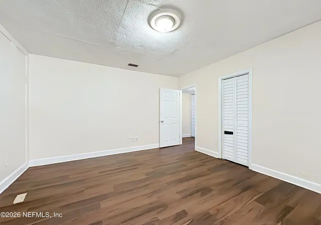 Photo 3 of Single family home for sale at 1164 Pangola Dr, Jacksonville, FL 32205 | MLS# 2162669 | Listing updated on 2026-09-04