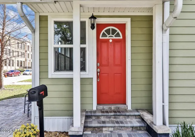 Photo 3 of Sale Pending at 1820 Thacker Ave, Jacksonville, FL 32207 | MLS# 2162353 | Listing updated on 2026-09-03