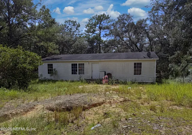 Photo 2 of Manufactured home for sale at 815 Del Monaco Ave, Interlachen, FL 32148 | MLS# 2162474 | Listing updated on 2026-08-28