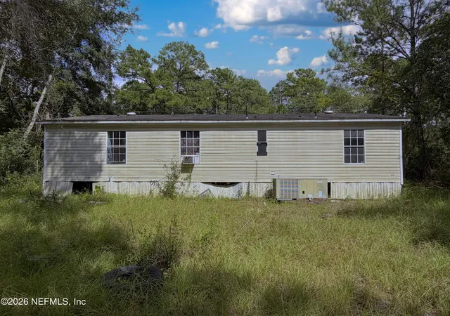 Photo 3 of Manufactured home for sale at 815 Del Monaco Ave, Interlachen, FL 32148 | MLS# 2162474 | Listing updated on 2026-08-28