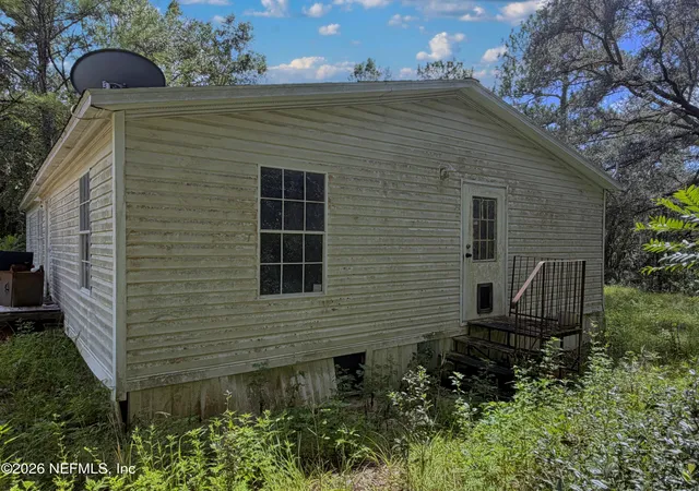 Photo 5 of Manufactured home for sale at 815 Del Monaco Ave, Interlachen, FL 32148 | MLS# 2162474 | Listing updated on 2026-08-28