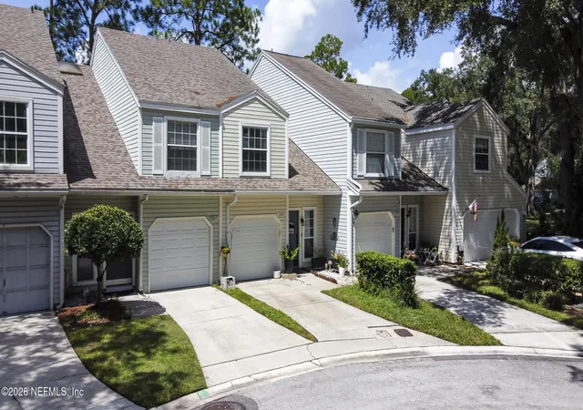 Photo 2 of Townhouse for sale at 3519 Woodwards Cove Ct, Jacksonville, FL 32223 | MLS# 2162538 | Listing updated on 2026-09-18