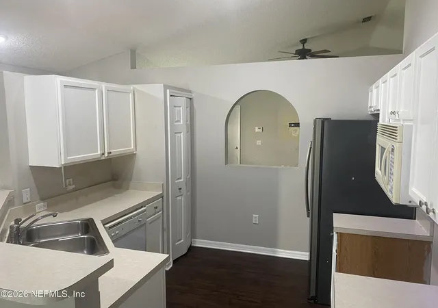 Photo 3 of Sale Pending at 6672 Gentle Oaks Dr W, Jacksonville, FL 32244 | MLS# 2162589 | Listing updated on 2026-09-16