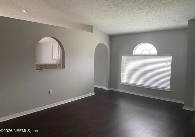Photo 4 of Sale Pending at 6672 Gentle Oaks Dr W, Jacksonville, FL 32244 | MLS# 2162589 | Listing updated on 2026-09-16