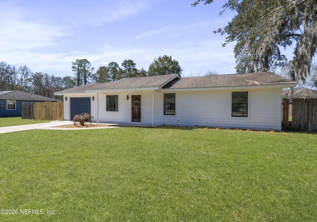 Photo 3 of Sale Pending at 3640 Fort Peyton Cir, Saint Augustine, FL 32086 | MLS# 2162650 | Listing updated on 2026-09-04