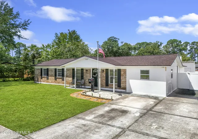 Photo 2 of Single family home for sale at 2608 Sack Dr E, Jacksonville, FL 32216 | MLS# 2162758 | Listing updated on 2026-09-06