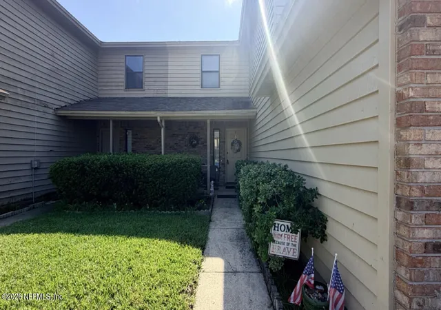 Photo 1 of Townhouse for sale at 1135 Romaine Cir W, Jacksonville, FL 32225 | MLS# 2162652 | Listing updated on 2026-09-17