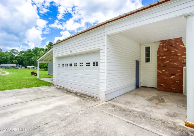 Photo 3 of Single family home for sale at 258 Machelle Dr, Jacksonville, FL 32220 | MLS# 2162707 | Listing updated on 2026-09-12
