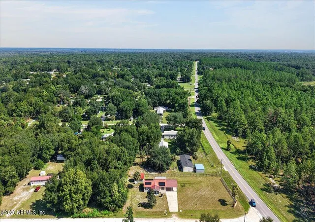 Photo 4 of Manufactured home for sale at 100 Musket Dr, Satsuma, FL 32189 | MLS# 2162721 | Listing updated on 2026-10-19