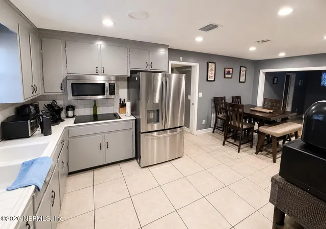 Photo 3 of Single family home for sale at 6400 Diane Rd, Jacksonville, FL 32277 | MLS# 2162767 | Listing updated on 2026-09-01