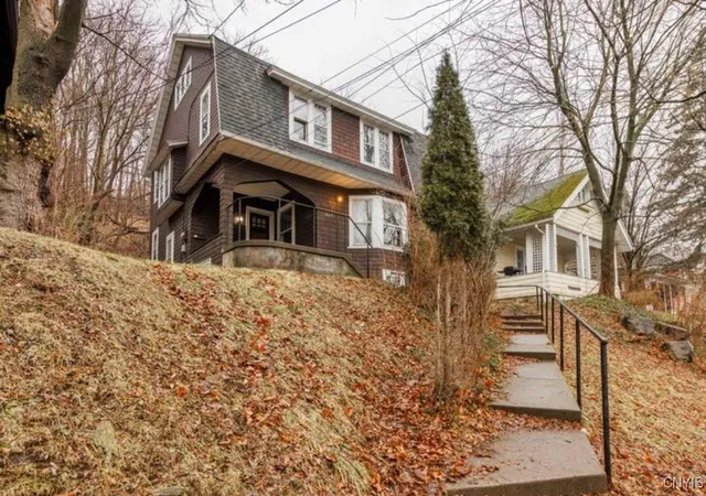 Photo 2 of Sale Pending at 867 Lancaster Ave, Syracuse, NY 13210 | MLS# S1582246 | Listing updated on 2025-01-19