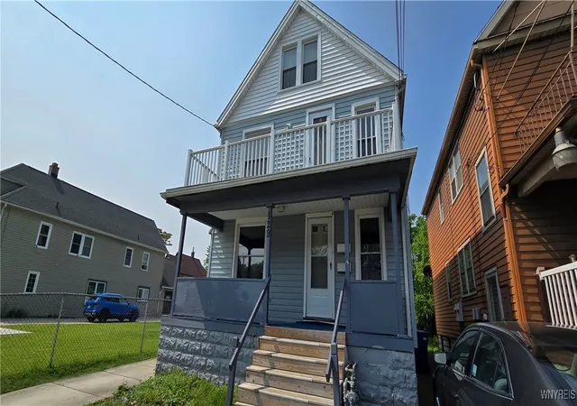 Photo 1 of Sale Pending at 129 Albert Ave, Buffalo, NY 14207 | MLS# B1615551 | Listing updated on 2025-10-29