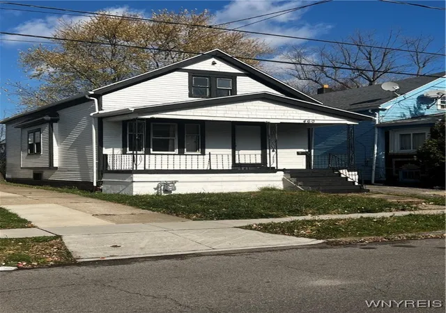 Homes for sale in Buffalo, NY | 460 Minnesota Ave, Buffalo, NY 14215 | MLS# B1627026