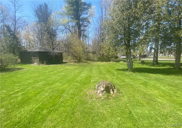 Photo 3 of Sale Pending at 339 Williams St, Oneida, NY 13421 | MLS# S1406428 | Listing updated on 2024-09-30