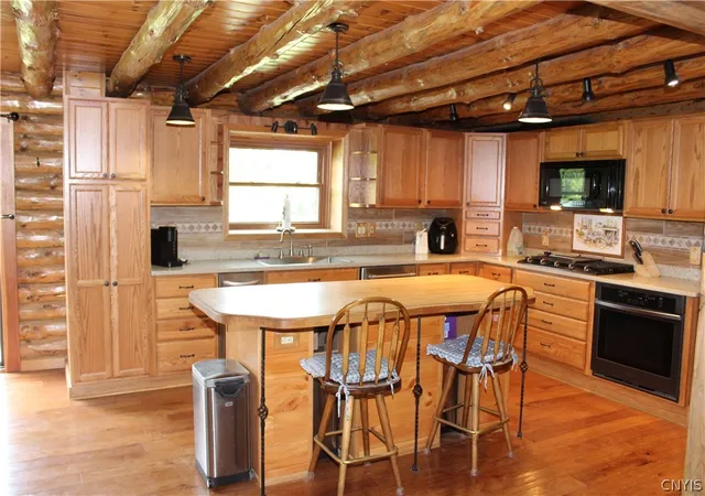 Homes for sale in Smithfield, NY | 5503 Northrup Rd, Smithfield, NY 13408 | MLS# S1423504