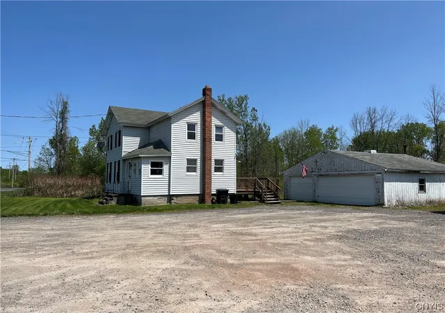 Homes for sale in Clay, NY | 8894 Caughdenoy Rd, Clay, NY 13041 | MLS# S1472105