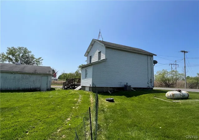 Homes for sale in Clay, NY | 8894 Caughdenoy Rd, Clay, NY 13041 | MLS# S1472105