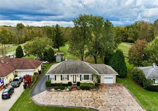 15th image of 5265 Big Tree Rd, Orchard Park, NY 14127 | MLS# B1503037