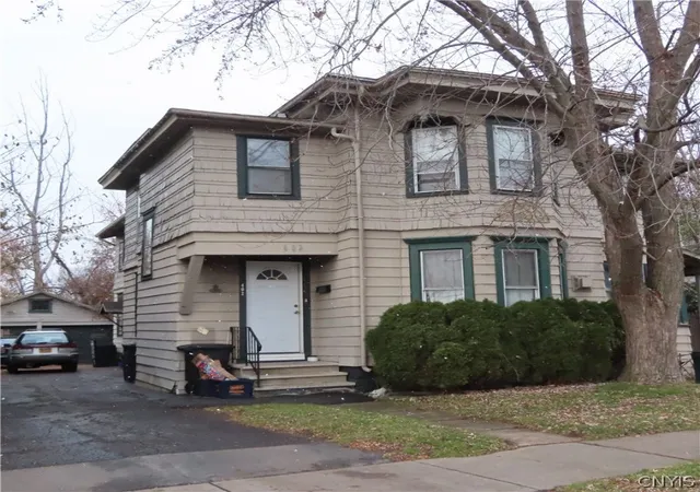 Homes for sale in De Witt, NY | 402 W Yates Street, De Witt, NY 13057 | MLS# S1512217