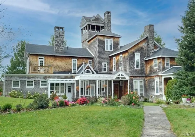 2nd image of 21979 Club Rd, Wellesley Island, NY 13640 | MLS# S1542674