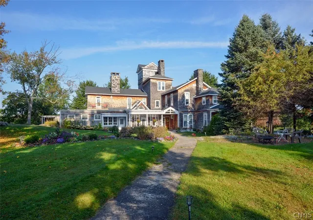 Photo 3 of Single family home for sale at 21979 Club Rd, Wellesley Island, NY 13640 | MLS# S1542674 | Listing updated on 2026-07-23