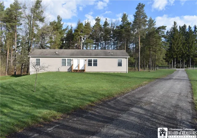 Homes for sale in Orangeville, NY | 2780 Buffalo Road, Orangeville, NY 14167 | MLS# R1547804