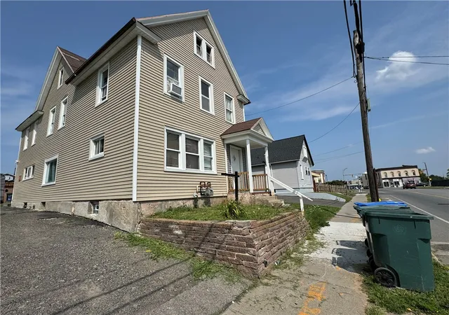 1st image of 604 Upper Falls Blvd, Rochester, NY 14605 | MLS# R1555847