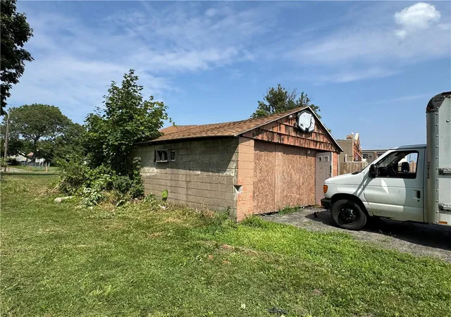 34th image of 604 Upper Falls Blvd, Rochester, NY 14605 | MLS# R1555847