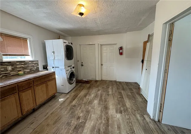 4th image of 604 Upper Falls Blvd, Rochester, NY 14605 | MLS# R1555847