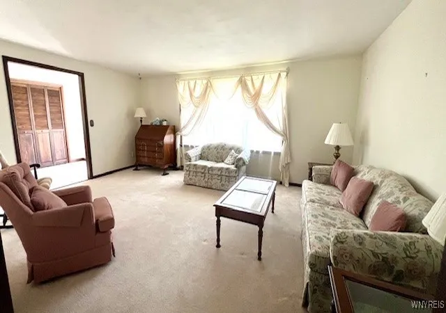 Photo 3 of Sale Pending at 7369 Cedarpost Road, Liverpool, NY 13088 | MLS# B1559892 | Listing updated on 2024-09-30