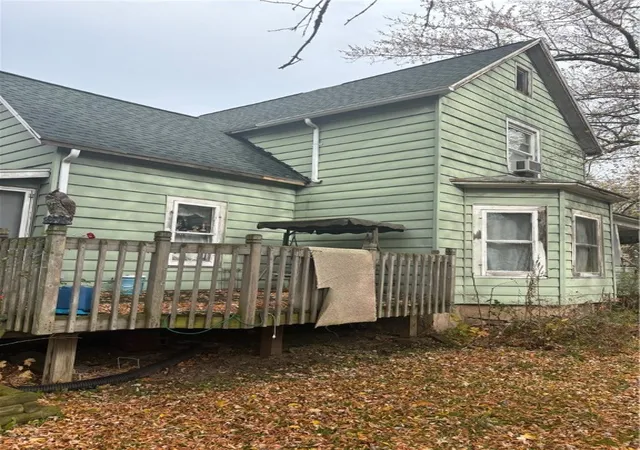 Photo 3 of Sale Pending at 1537 Lake Rd, Hamlin, NY 14464 | MLS# R1576251 | Listing updated on 2025-02-12