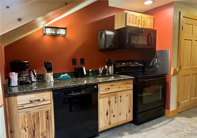 Photo 3 of Condo for sale at 2177 Clute Rd #523AL, Cortland, NY 13045 | MLS# S1576451 | Listing updated on 2026-03-03