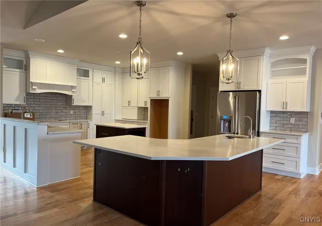 4th image of 7781 Longbow Way, Baldwinsville, NY 13027 | MLS# S1578971