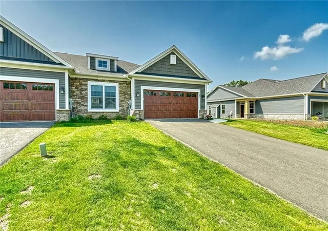 1st image of 1406 Creeks Edge Dr, Webster, NY 14580 | MLS# R1582338