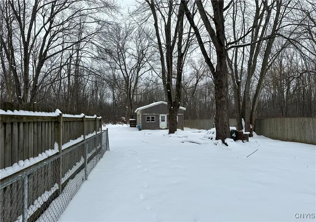Photo 2 of Sale Pending at 7300 Lakeshore Rd, Cicero, NY 13039 | MLS# S1584079 | Listing updated on 2025-06-27