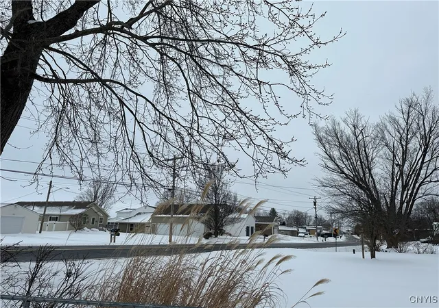 Photo 3 of Sale Pending at 7300 Lakeshore Rd, Cicero, NY 13039 | MLS# S1584079 | Listing updated on 2025-06-27