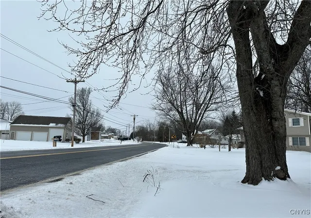 Photo 3 of Sale Pending at 7300 Lakeshore Rd, Cicero, NY 13039 | MLS# S1584079 | Listing updated on 2025-06-27