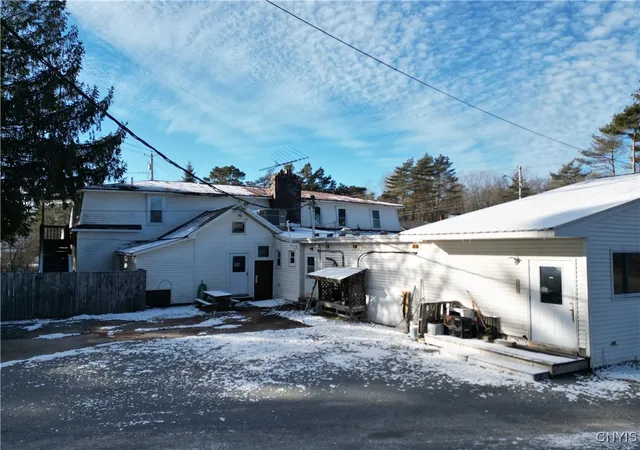 Homes for sale in Forestport, NY | 10626 N Lake Rd, Forestport, NY 13338 | MLS# S1585212