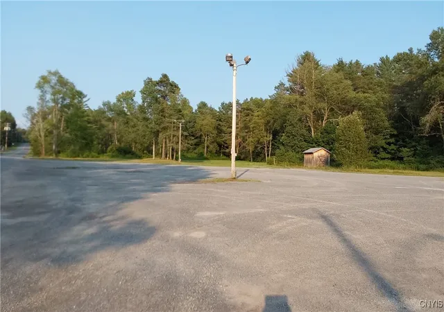 Homes for sale in Forestport, NY | 10626 N Lake Rd, Forestport, NY 13338 | MLS# S1585212