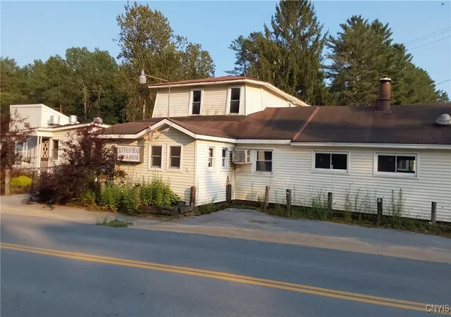 Homes for sale in Forestport, NY | 10626 N Lake Rd, Forestport, NY 13338 | MLS# S1585212
