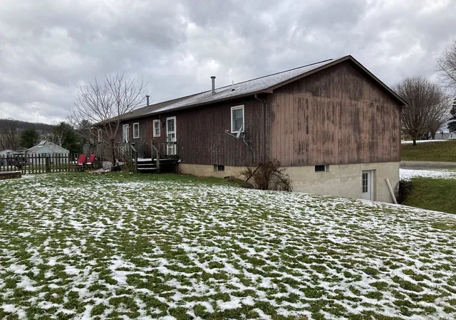 Photo 2 of Sale Pending at 101 Hemlock Dr, Mansfield, PA 16933 | MLS# EC276474 | Listing updated on 2025-03-21