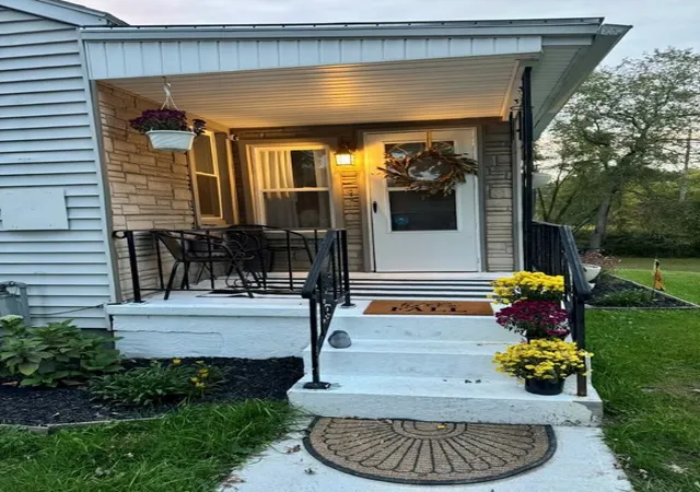 Photo 3 of Sale Pending at 324 Laurentian Pl, Elmira, NY 14904 | MLS# EC276528 | Listing updated on 2025-02-19